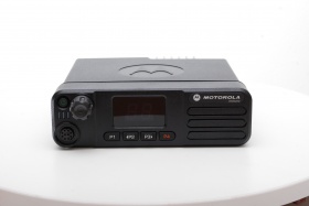 Цифровая автомобильная радиостанция MotoTRBO DM4400