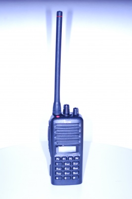 Носимые радиостанции профессионального назначения IC-F33GT